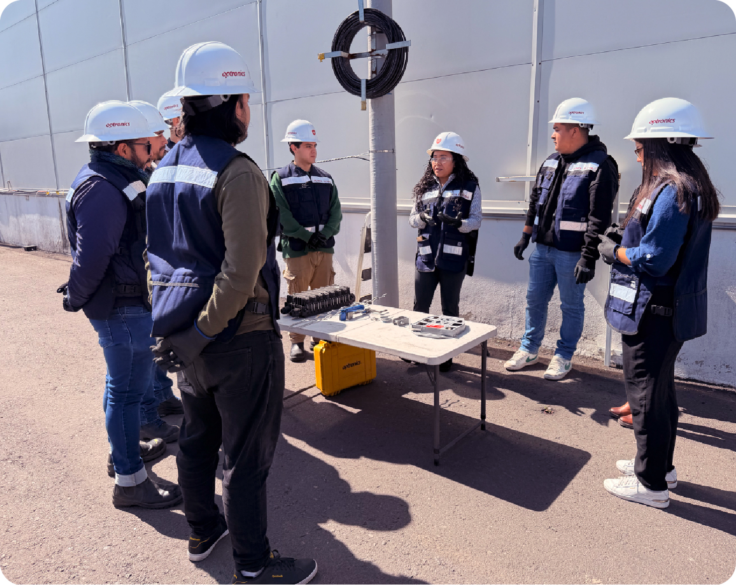 Fibra Óptica Planta Externa y Seguridad en Altura para Postes