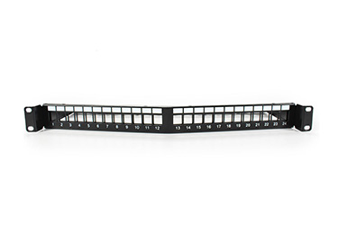 Patch Panel Multimedios Semi angulado de 24 puertos tipo keystone